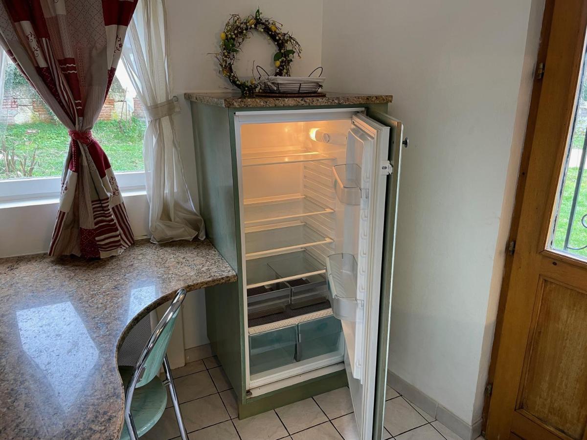 Maison De Jardin - Confort, Commodite, Bien Equipe Livarot-Pays-d'Auge Exteriör bild