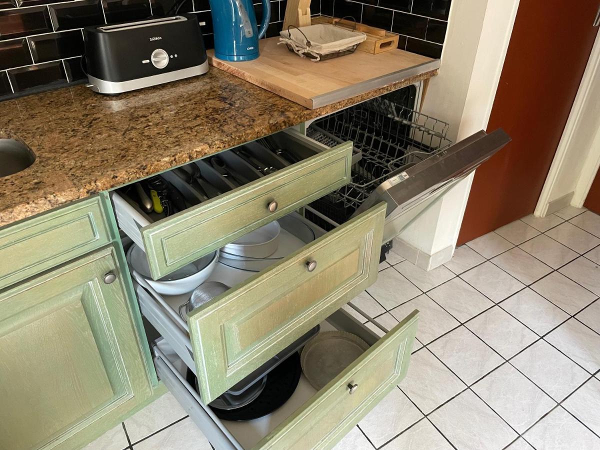 Maison De Jardin - Confort, Commodite, Bien Equipe Livarot-Pays-d'Auge Exteriör bild